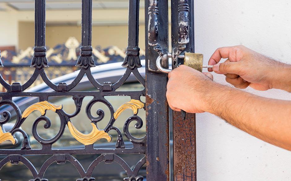 soigneux serrurier ouverture de porte Clichy
