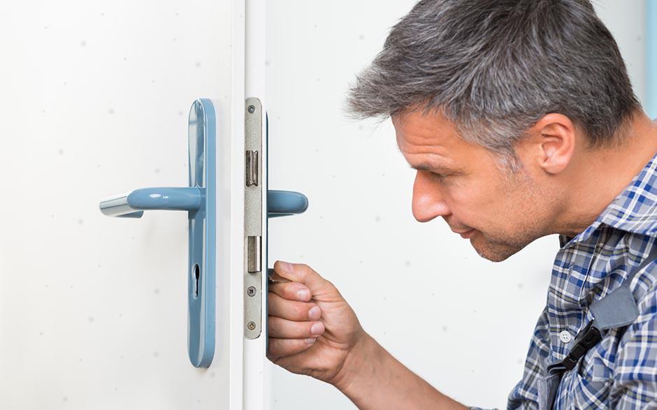 soigneux serrurier ouverture de porte Clichy